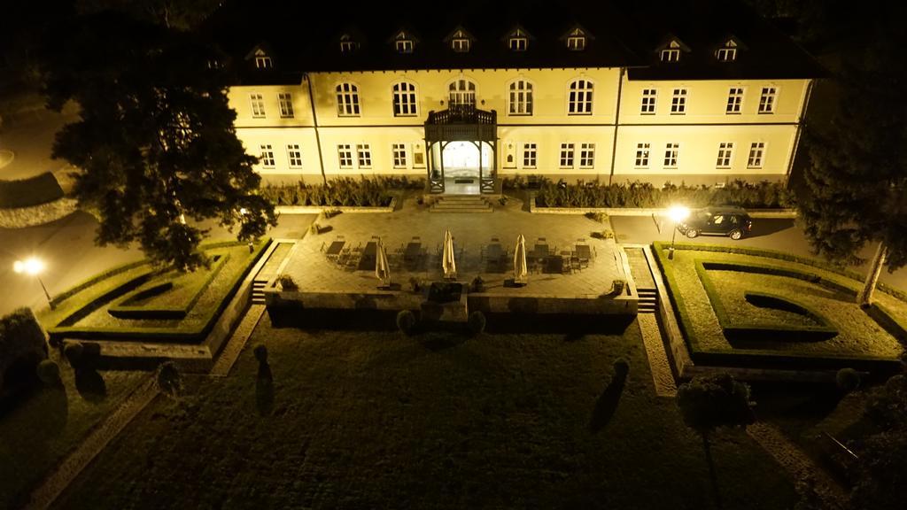 Castle Hotel Grof Degenfeld Superior Tarcal Exteriör bild